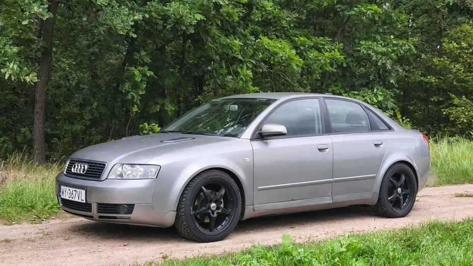 AUDI A4 -