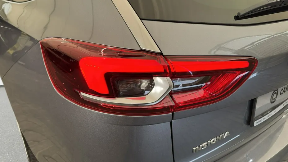 OPEL Insignia -