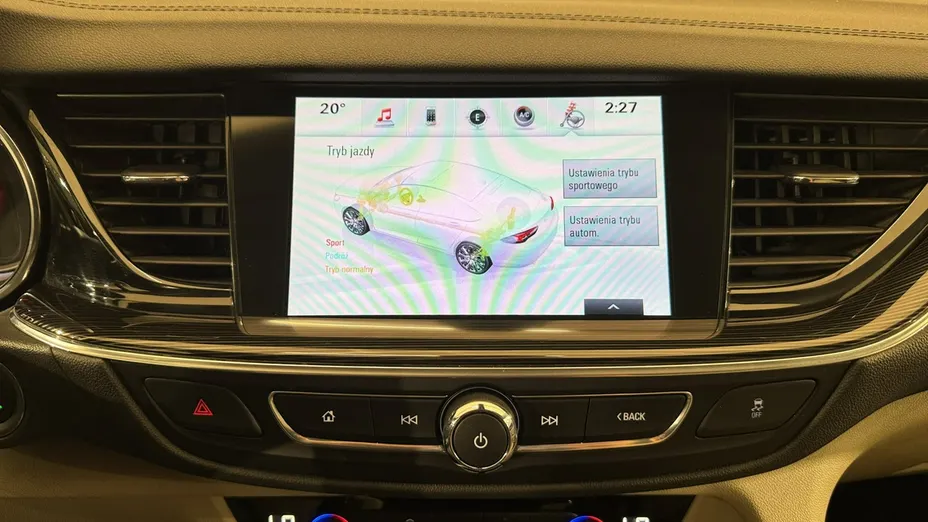 OPEL Insignia -