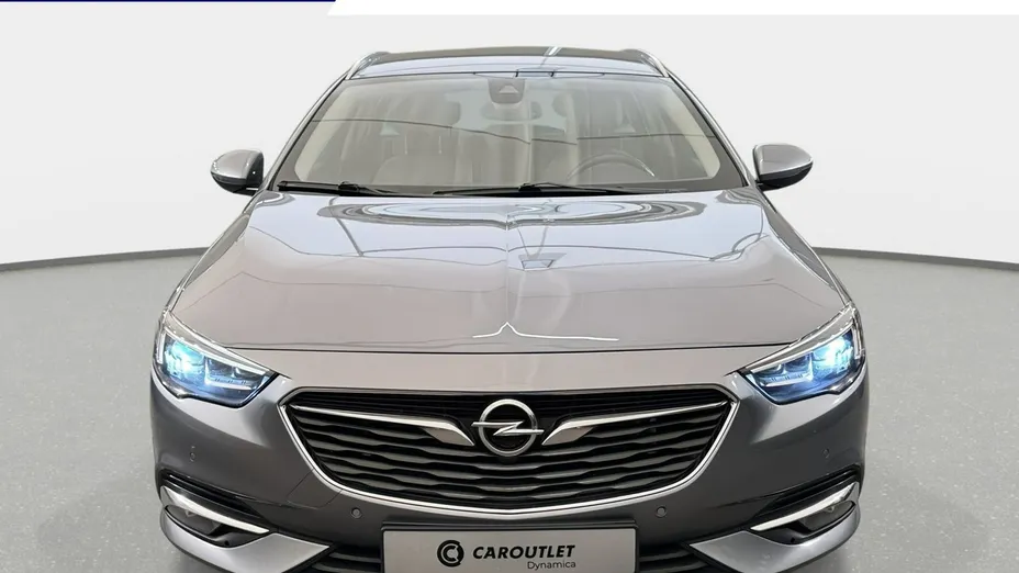 OPEL Insignia -