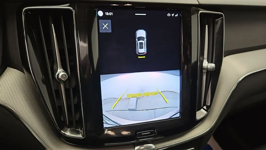 VOLVO XC60 -