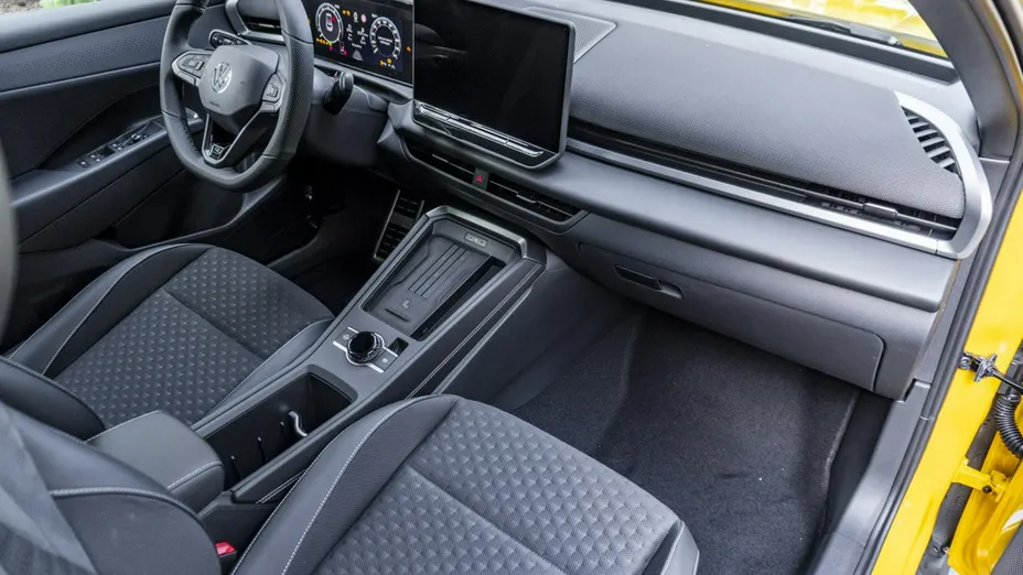 VOLKSWAGEN T-ROC -