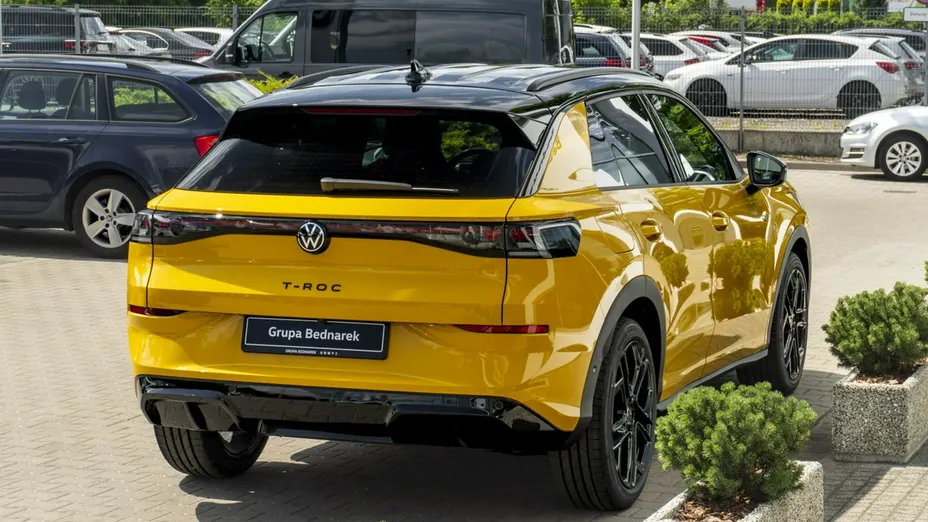 VOLKSWAGEN T-ROC -