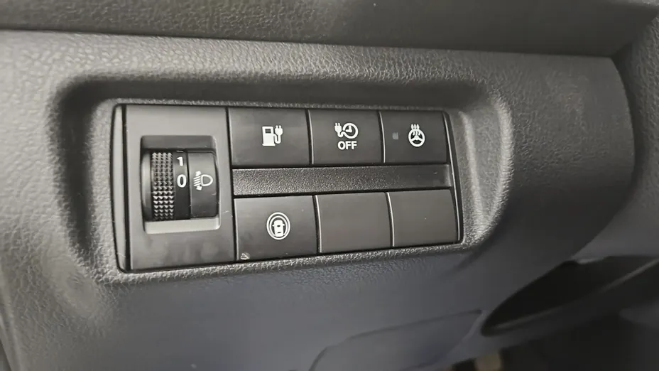 NISSAN Leaf -