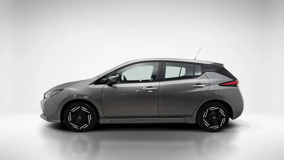 NISSAN Leaf -