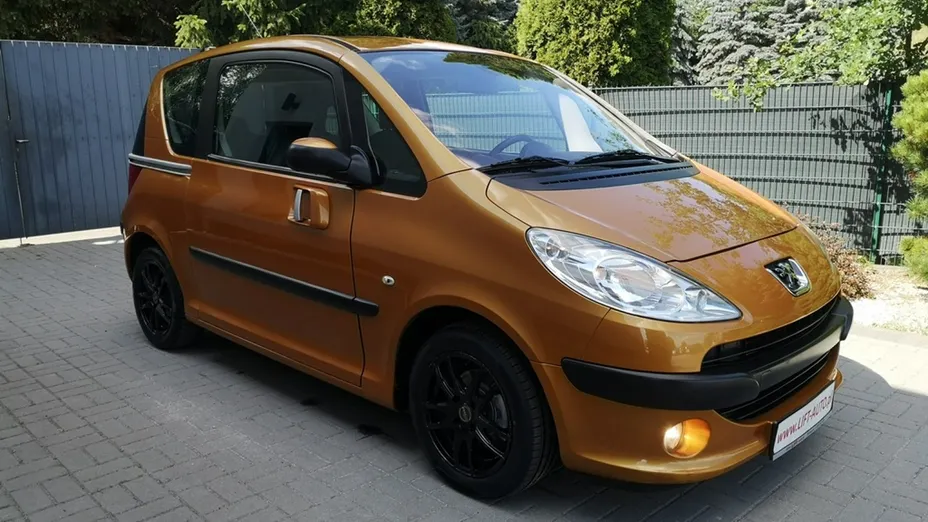 PEUGEOT 1007 -