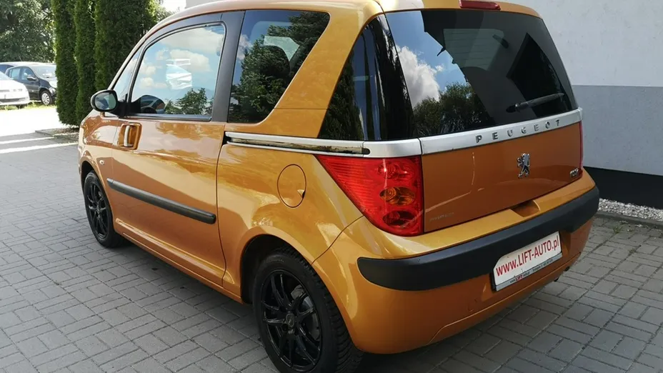 PEUGEOT 1007 -