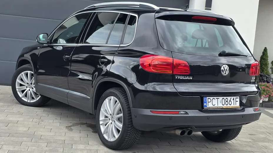 VOLKSWAGEN Tiguan -