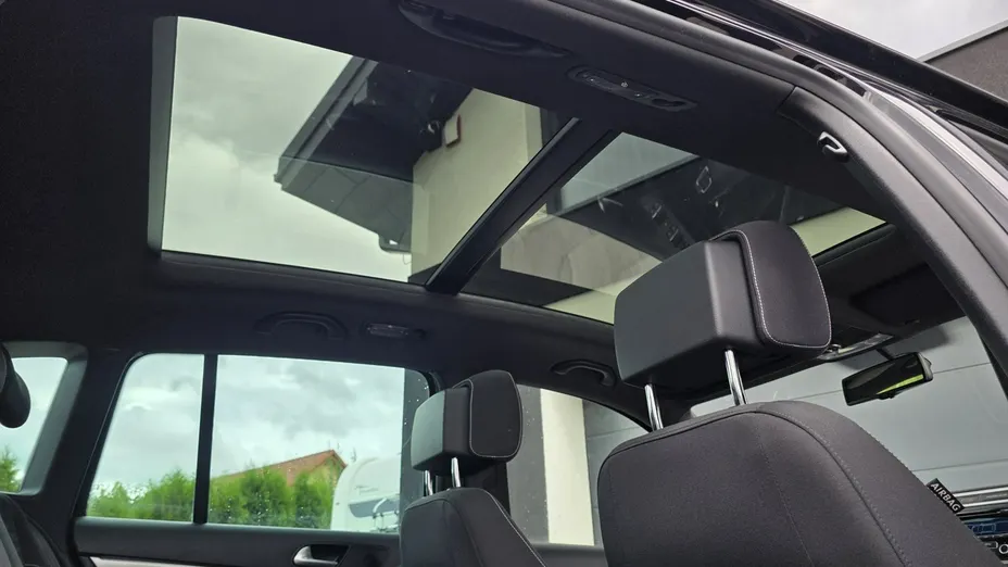 VOLKSWAGEN Tiguan -