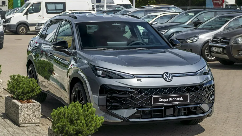 VOLKSWAGEN T-ROC -