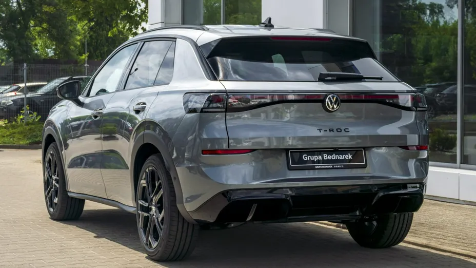 VOLKSWAGEN T-ROC -