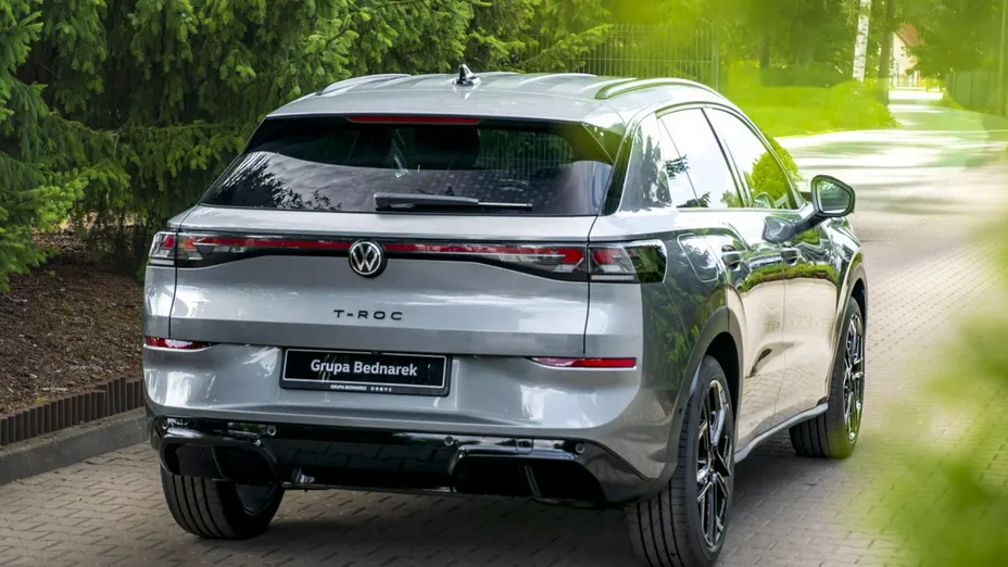 VOLKSWAGEN T-ROC -