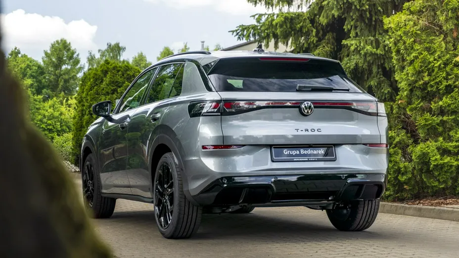VOLKSWAGEN T-ROC -