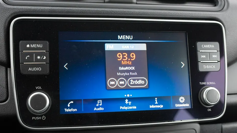 NISSAN Leaf -