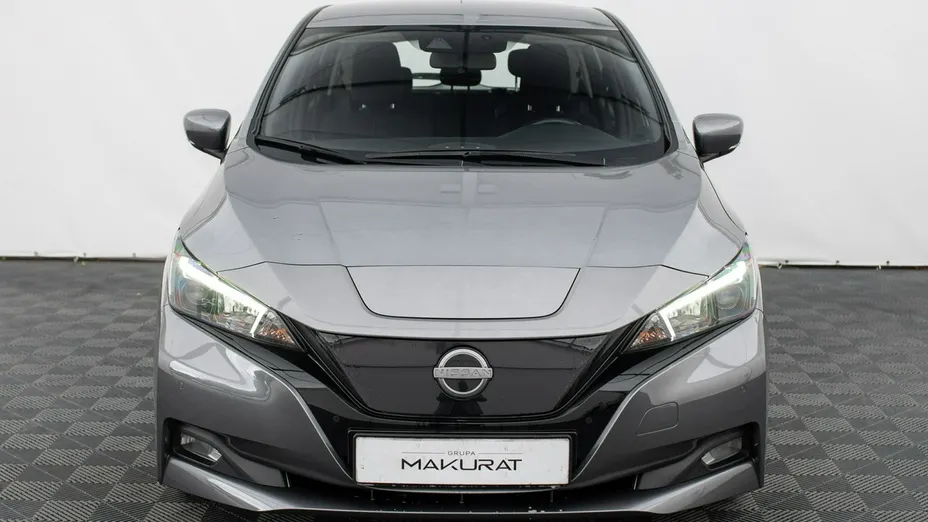 NISSAN Leaf -