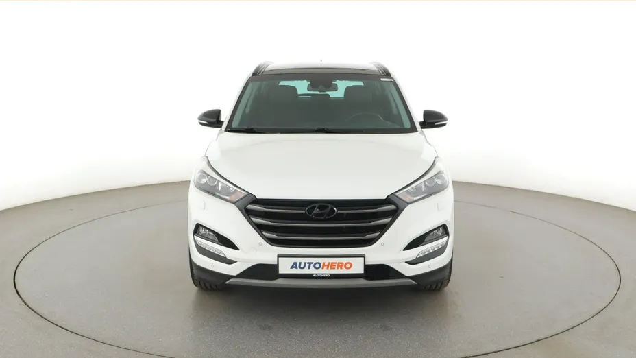 HYUNDAI Tucson -