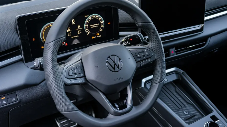 VOLKSWAGEN T-ROC -