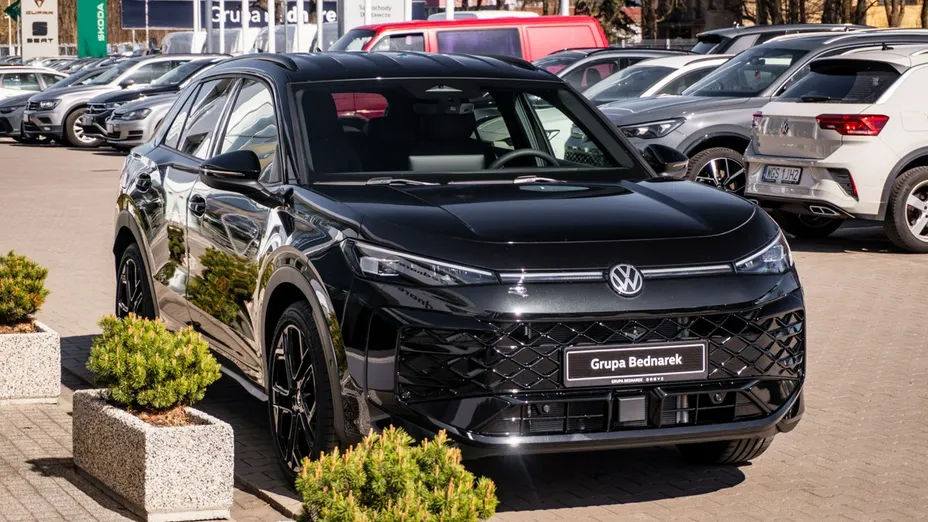 VOLKSWAGEN T-ROC -