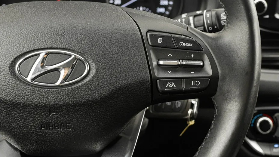 HYUNDAI i30 -