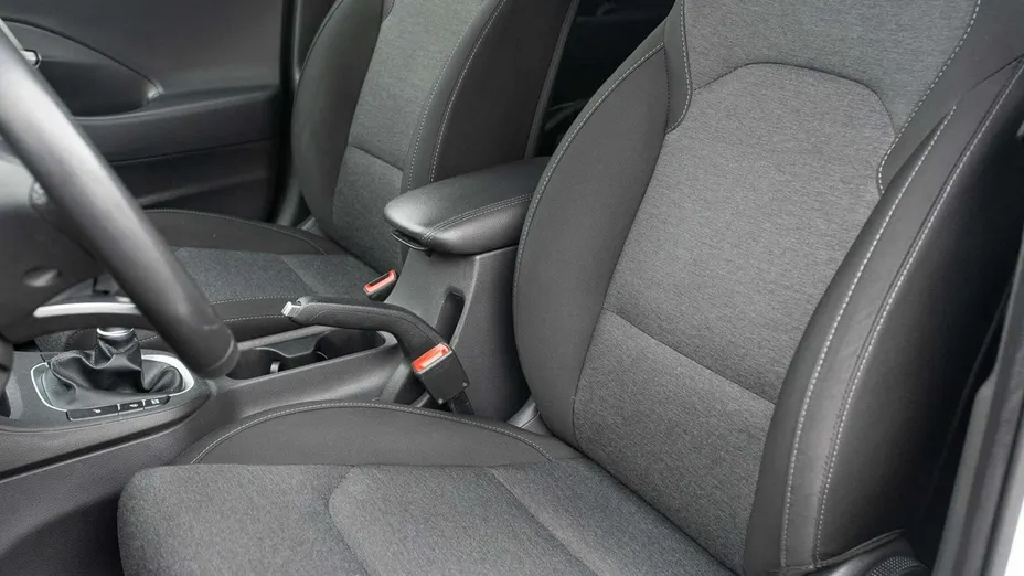 HYUNDAI i30 -