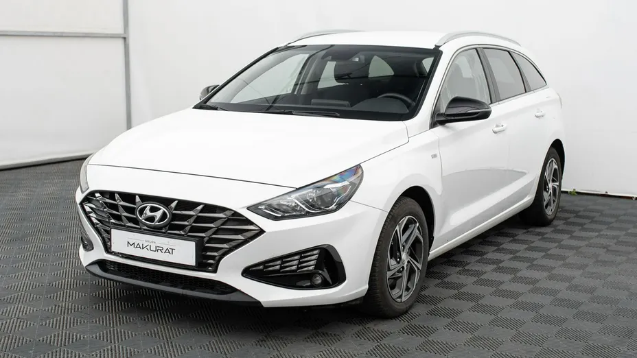 HYUNDAI i30 -