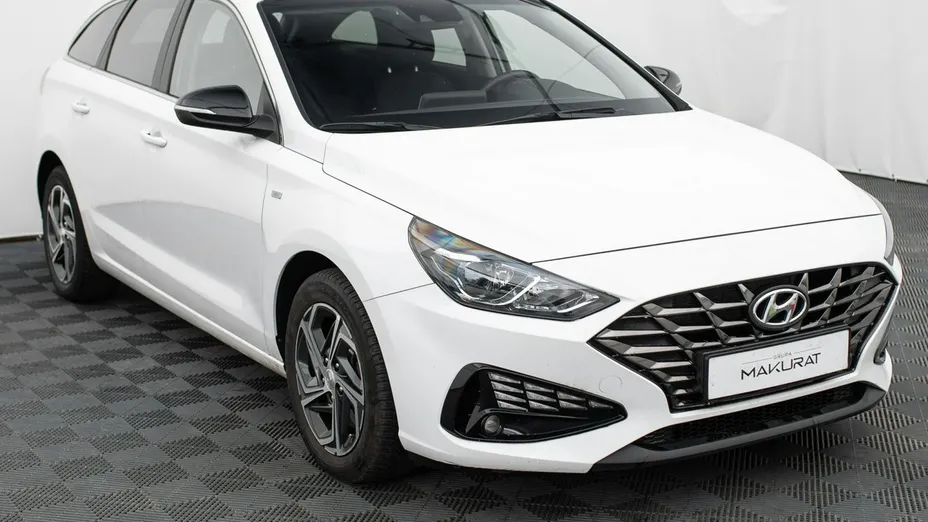 HYUNDAI i30 -