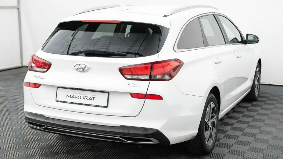 HYUNDAI i30 -
