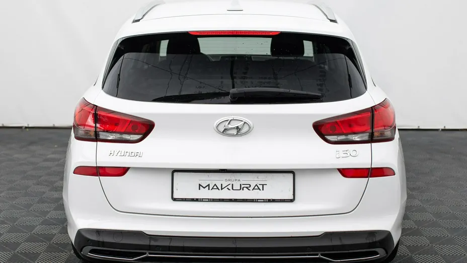 HYUNDAI i30 -