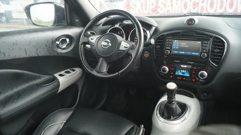 NISSAN Juke -