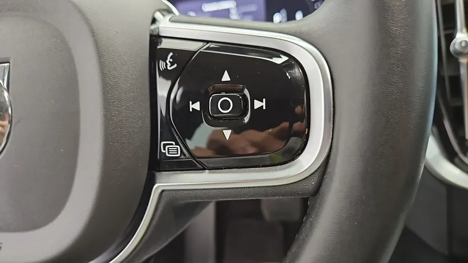 VOLVO V60 -