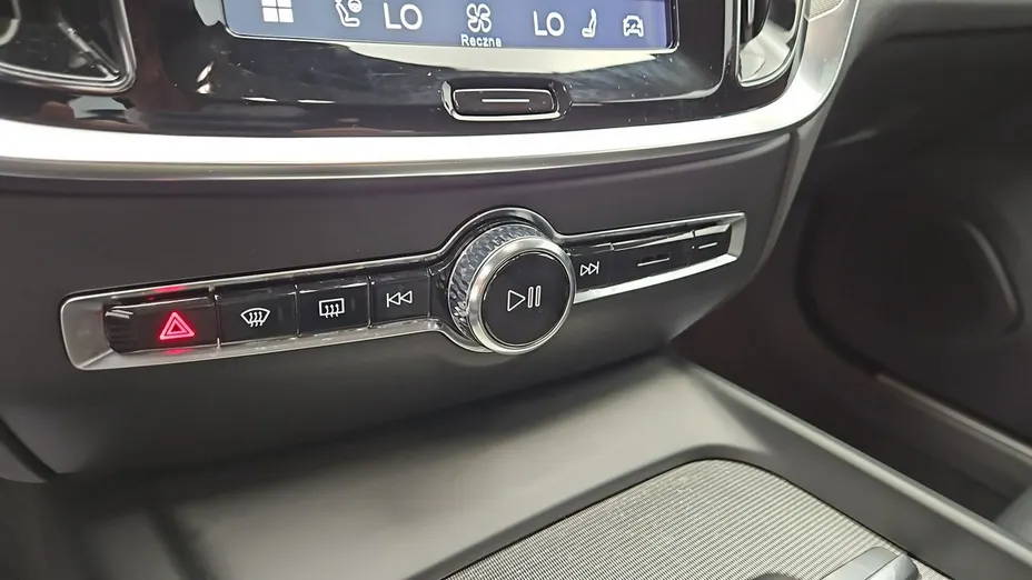 VOLVO V60 -