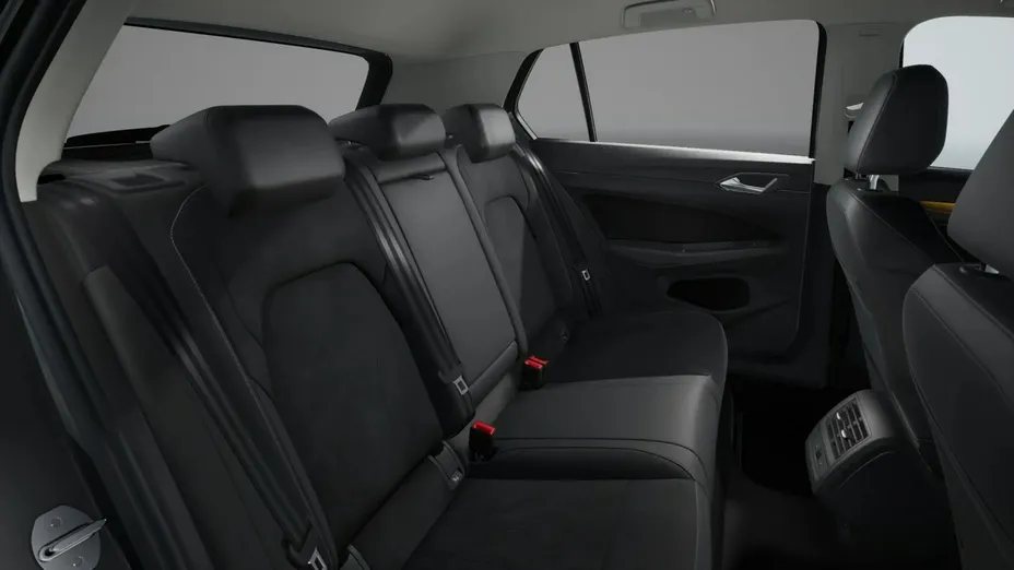 VOLKSWAGEN Golf -