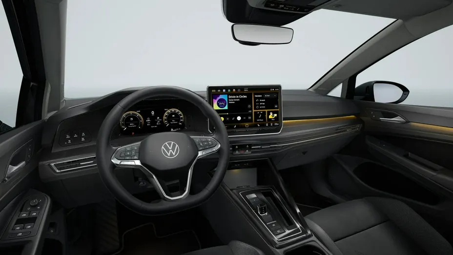 VOLKSWAGEN Golf -