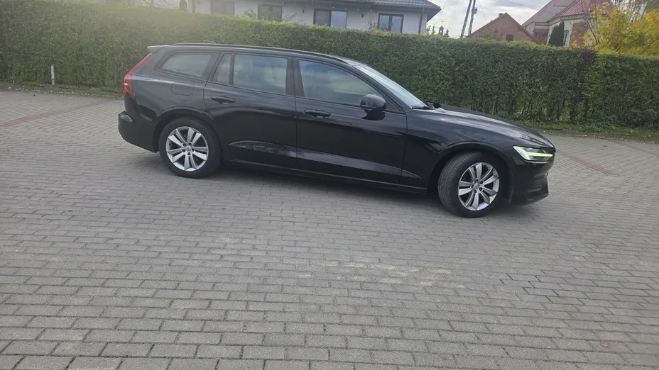 VOLVO V60 -