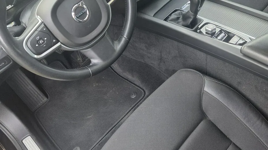 VOLVO V60 -