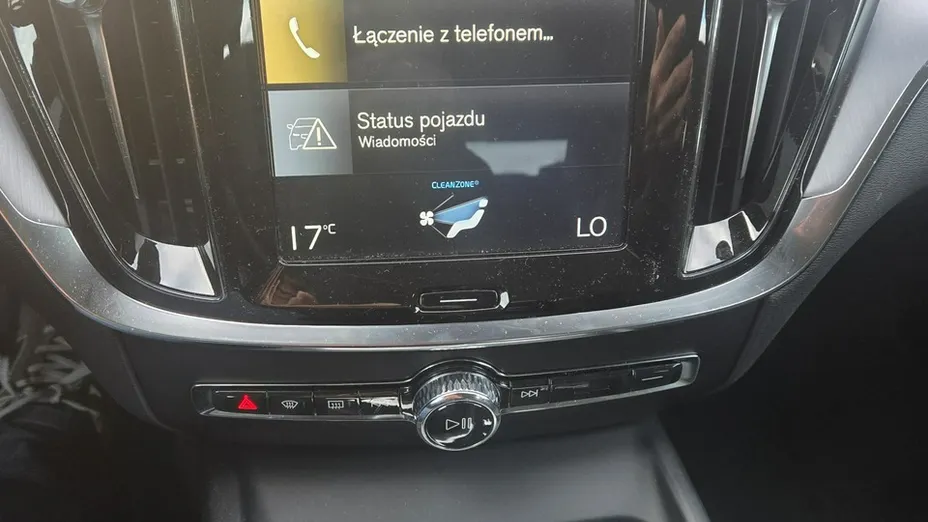 VOLVO V60 -