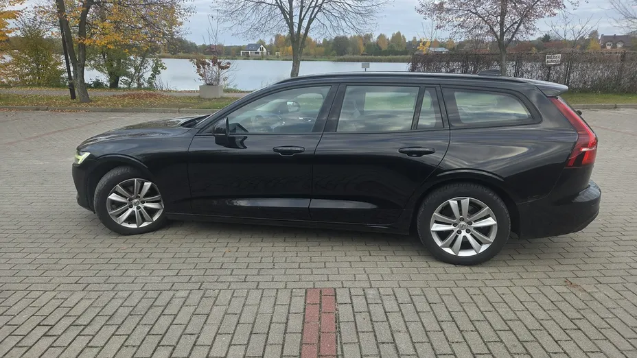 VOLVO V60 -