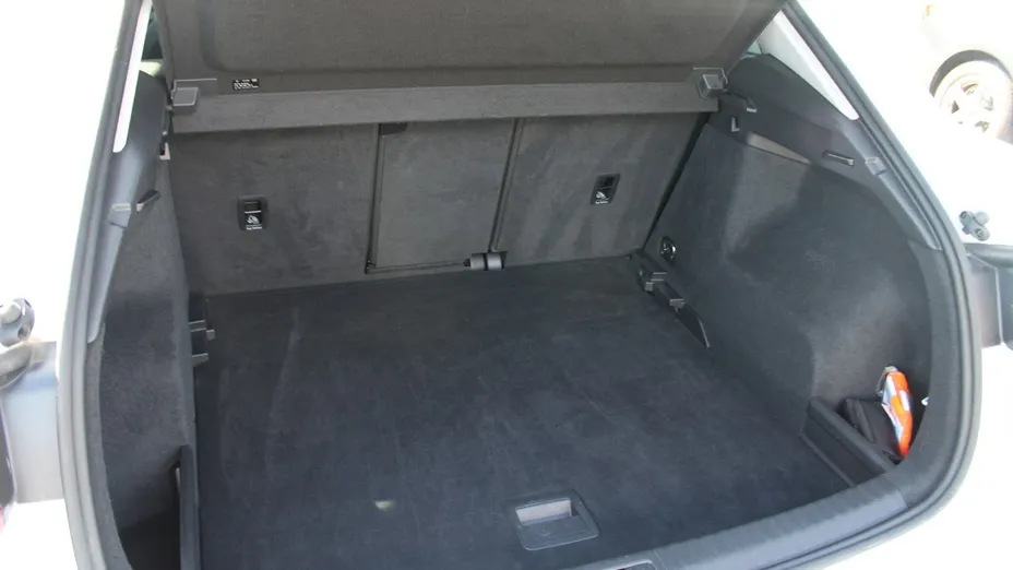 AUDI Q3 -