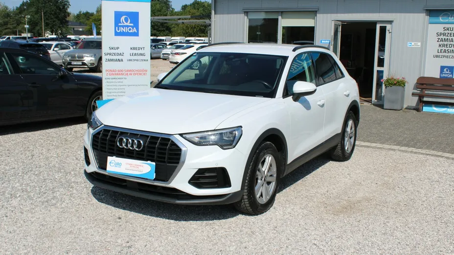 AUDI Q3 -