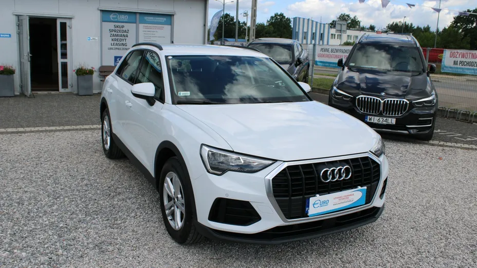 AUDI Q3 -