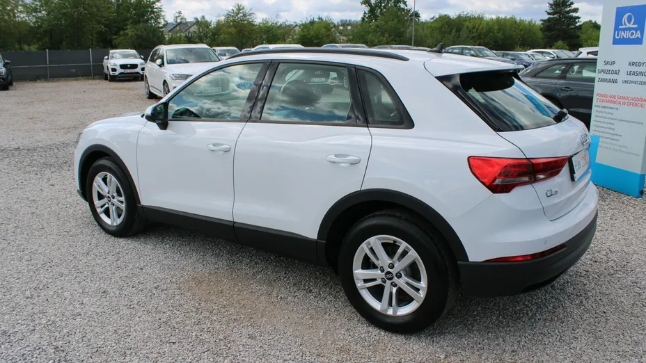 AUDI Q3 -