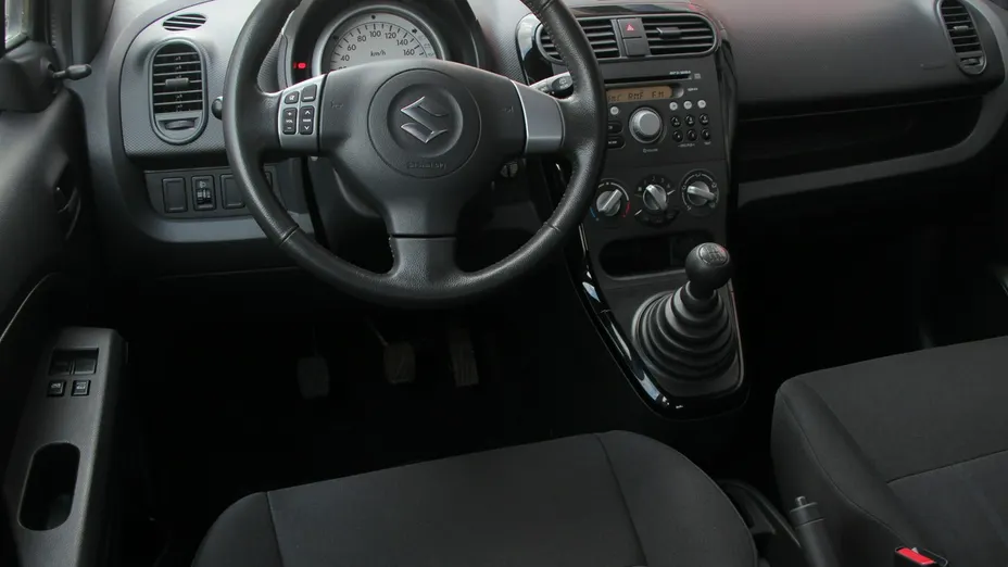 SUZUKI Splash -