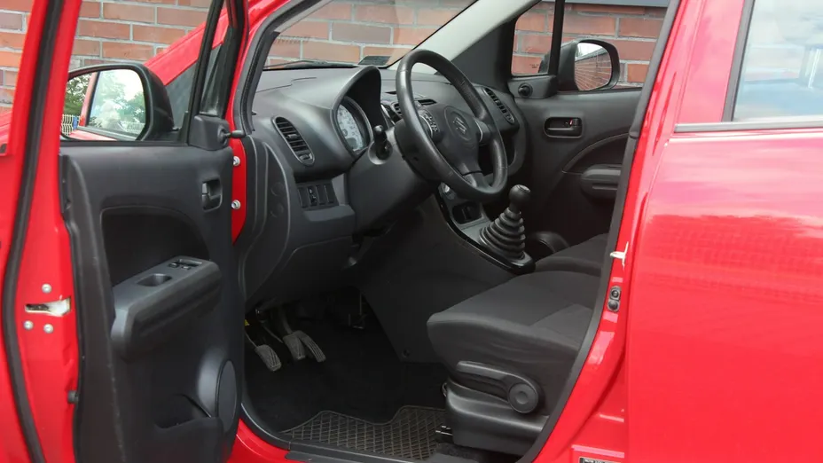 SUZUKI Splash -