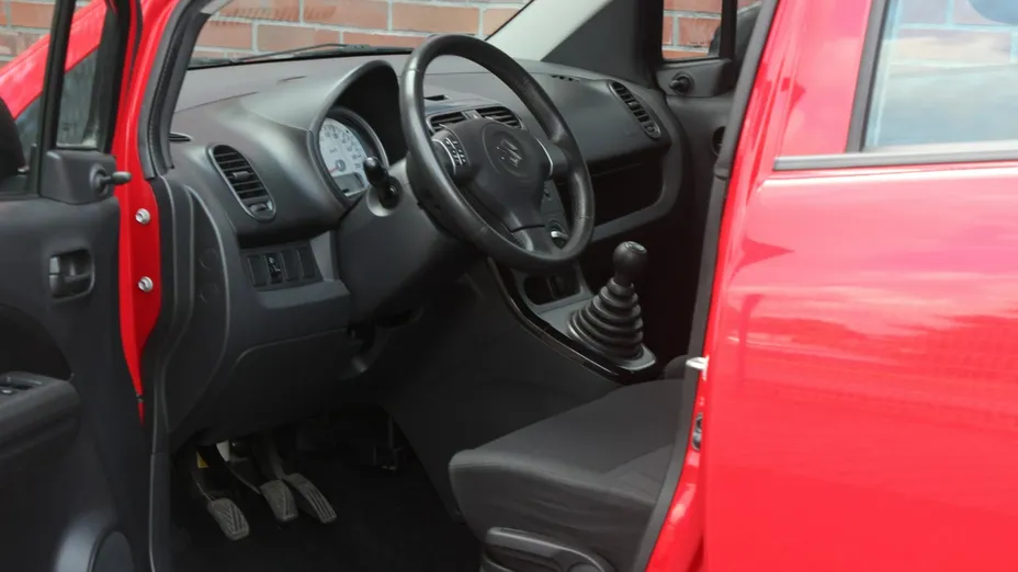 SUZUKI Splash -