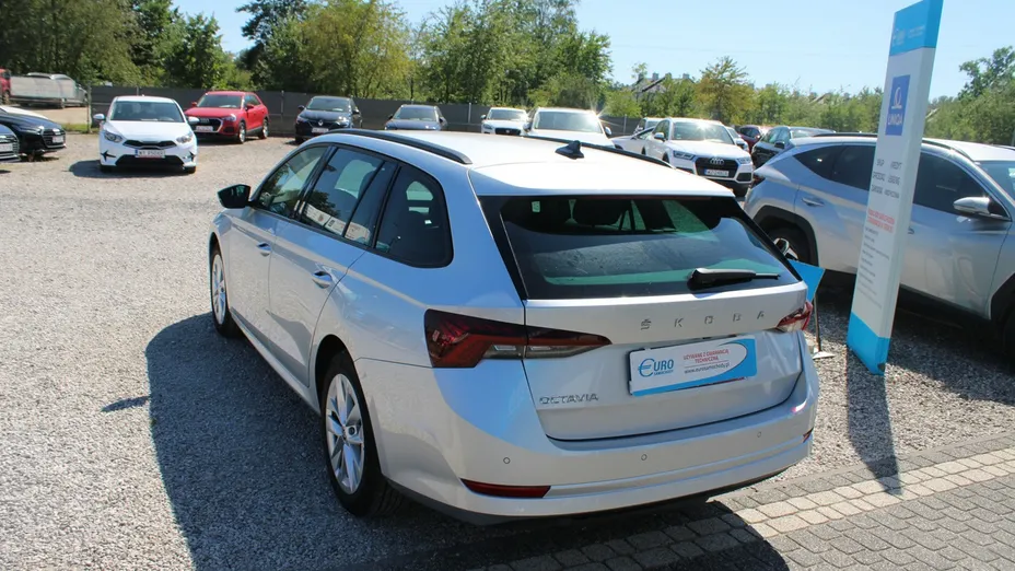 SKODA Octavia -