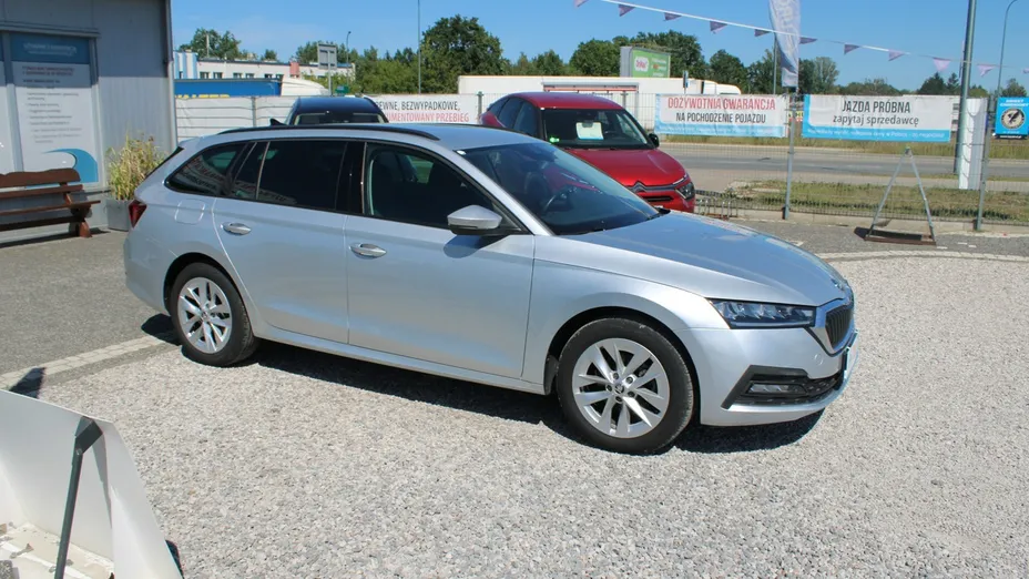 SKODA Octavia -