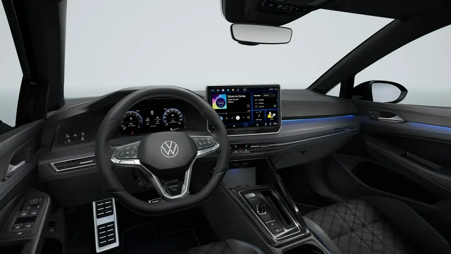 VOLKSWAGEN Golf -