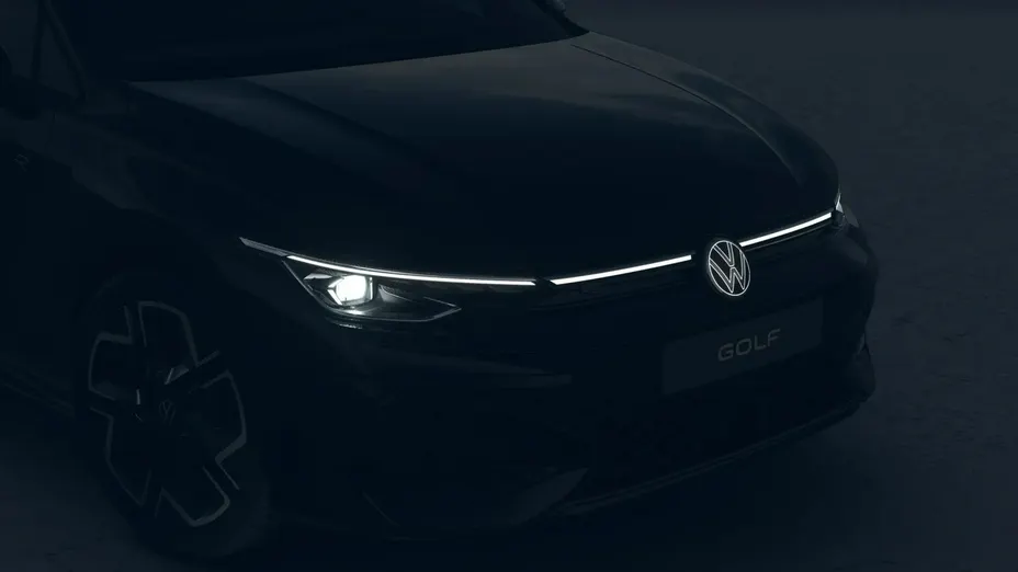 VOLKSWAGEN Golf -