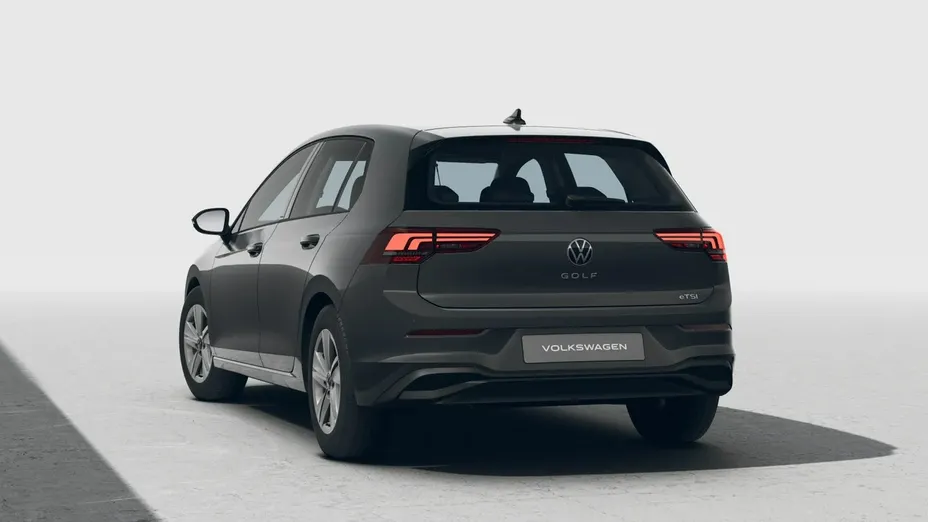 VOLKSWAGEN Golf -
