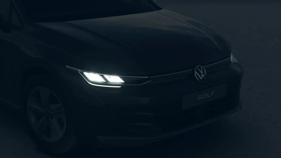 VOLKSWAGEN Golf -